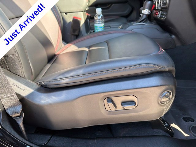 Used 2026 Jeep Wrangler Unlimited Rubicon AWD/4WD image 31