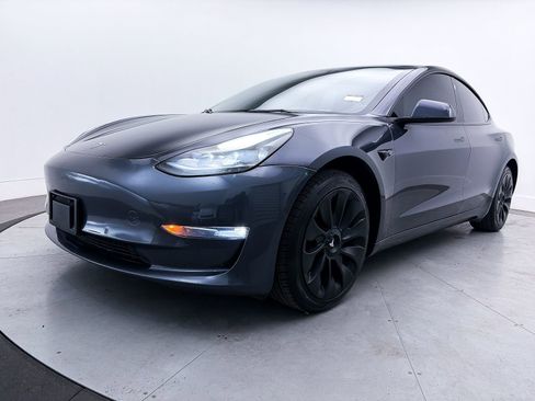 Used 2022 Tesla Model 3 Long Range image 11