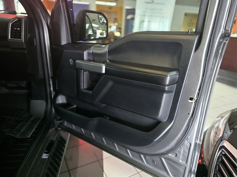 Used 2017 Ford F150 XLT w/ Equipment Group 302A Luxury AWD/4WD image 12