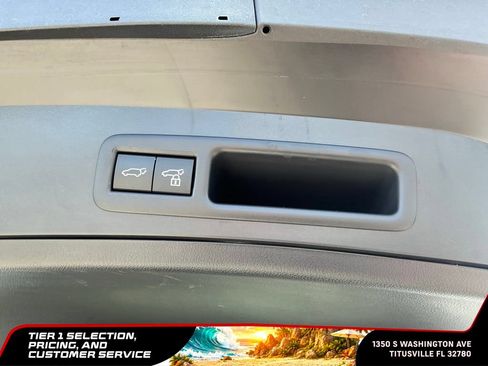 Used 2025 Lexus UX 300h FWD image 23