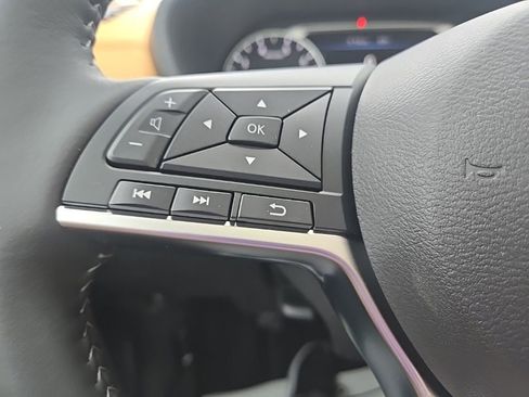 New 2025 Nissan Sentra SV w/ SV Premium Package image 18