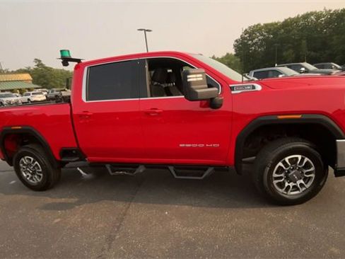 Certified 2022 GMC Sierra 3500 SLE w/ X31 Off-Road Package image 2