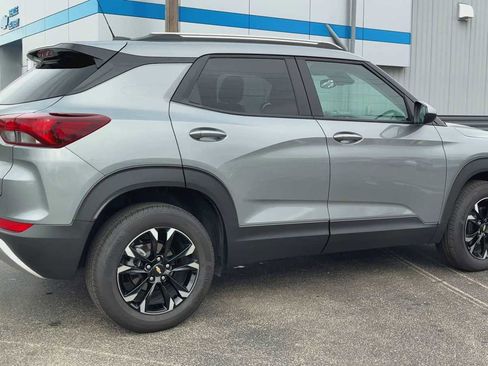 Certified 2023 Chevrolet TrailBlazer LT w/ Convenience Package image 2
