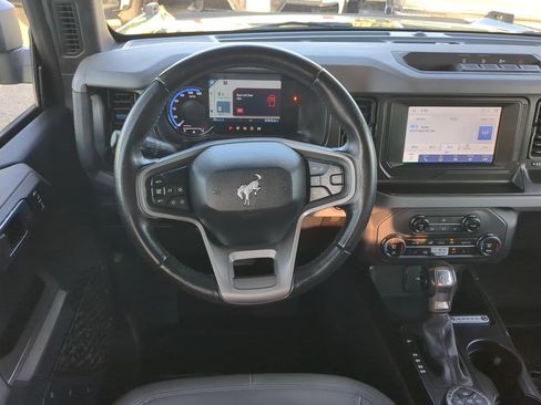 Used 2023 Ford Bronco Black Diamond image 16