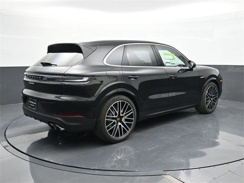 New 2026 Porsche Cayenne E-Hybrid image 26