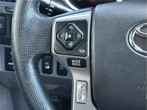 Used 2014 Toyota Tacoma 4x4 Double Cab w/ TRD Off-Road Package image 21