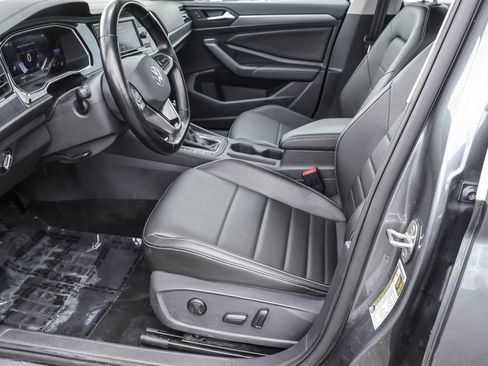 Certified 2023 Volkswagen Jetta SE FWD image 15