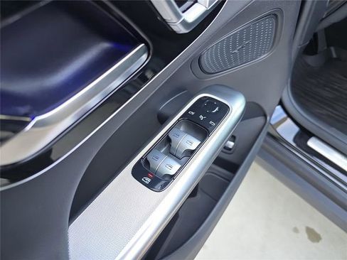 Certified 2026 Mercedes-Benz GLC 300 4MATIC image 23