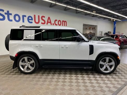 Used 2024 Land Rover Defender 110 SE AWD/4WD image 6