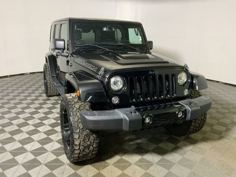 Used 2017 Jeep Wrangler Unlimited Sahara image 4