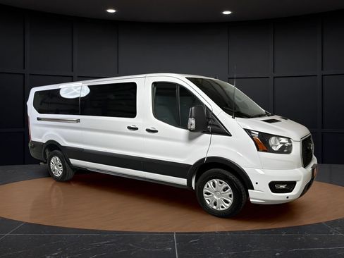 Used 2024 Ford Transit 350 XLT RWD image 7