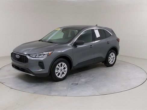 Certified 2023 Ford Escape Active image 19