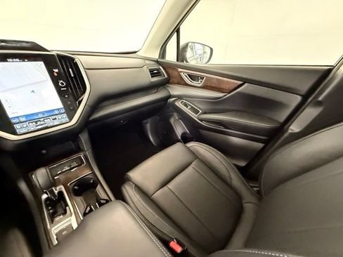 Used 2025 Subaru Ascent Touring w/ Popular Package #2 AWD/4WD image 33