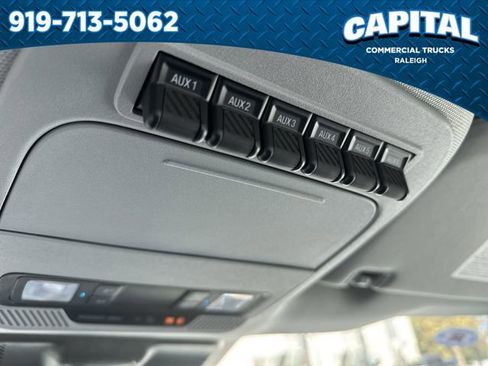 New 2026 Ford F250 XL w/ XL Chrome Package image 30