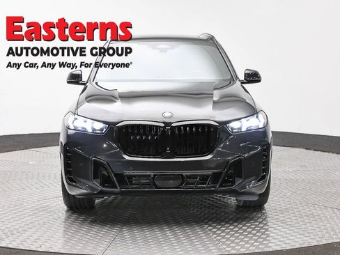 Used 2025 BMW X5 xDrive40i w/ M Sport Package AWD/4WD image 2