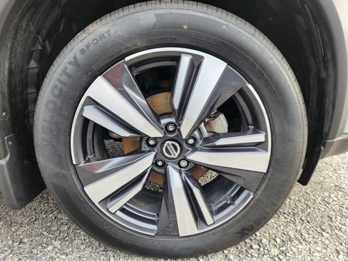 Certified 2021 Nissan Rogue SL w/ Premium Package image 21