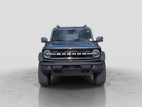 Certified 2023 Ford Bronco Outer Banks w/ Sasquatch Package image 12