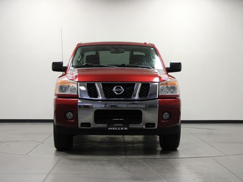 Used 2013 Nissan Titan SV w/ SV Value Truck Pkg AWD/4WD image 9