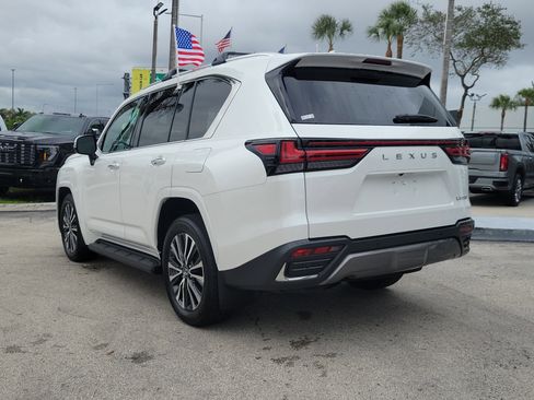 Used 2024 Lexus LX 600 LX 600 Premium 4WD image 7