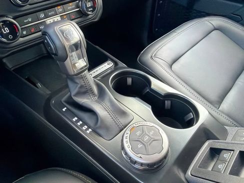 New 2026 Ford Bronco Outer Banks AWD/4WD image 18
