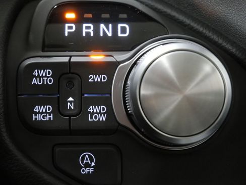 New 2026 RAM 1500 Laramie AWD/4WD image 21