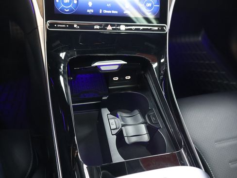 Certified 2025 Mercedes-Benz C 300 Sedan image 40