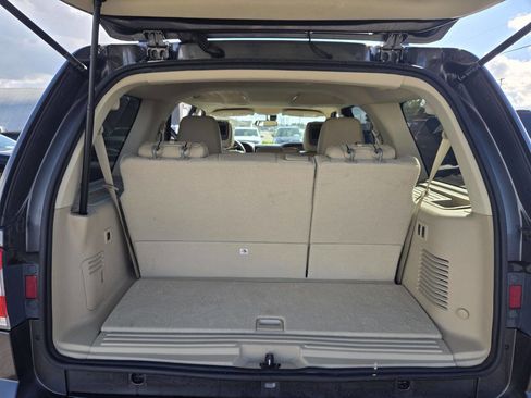 Used 2015 Lincoln Navigator 4WD w/ Equipment Group 101A Reserve image 40