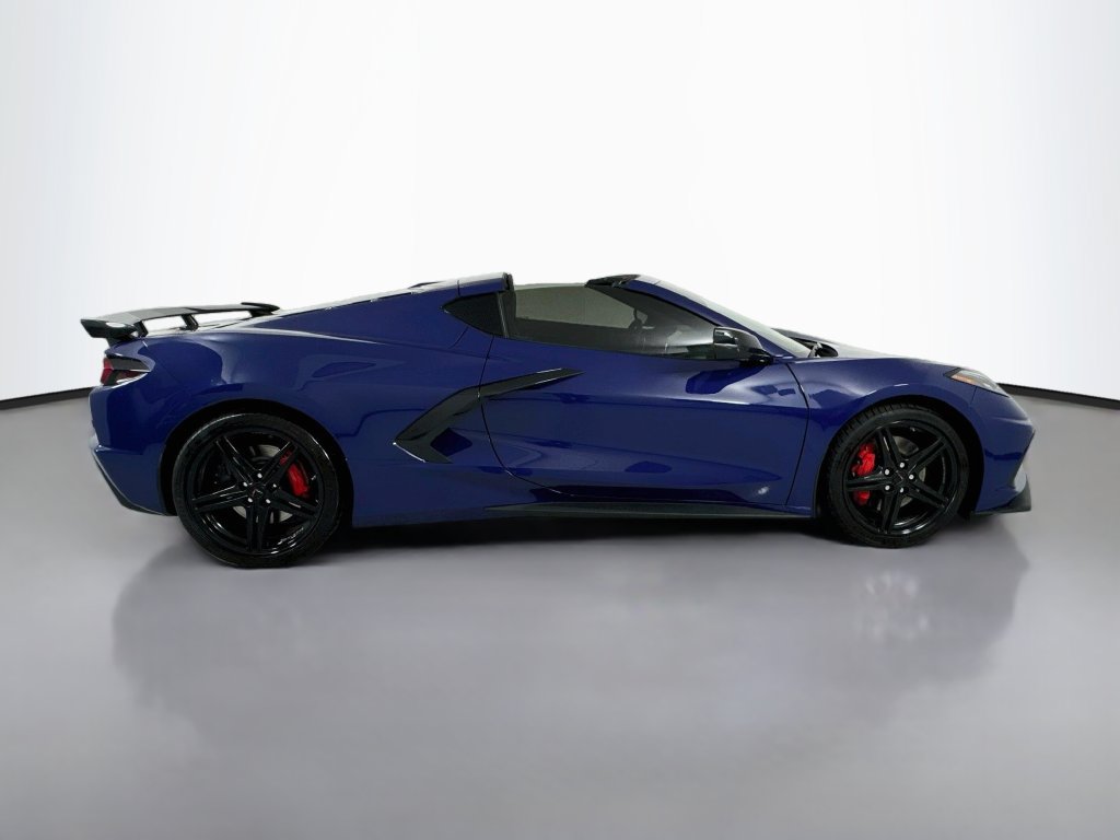 Used 2026 Chevrolet Corvette Stingray Coupe w/ Z51 Performance Package RWD image 10