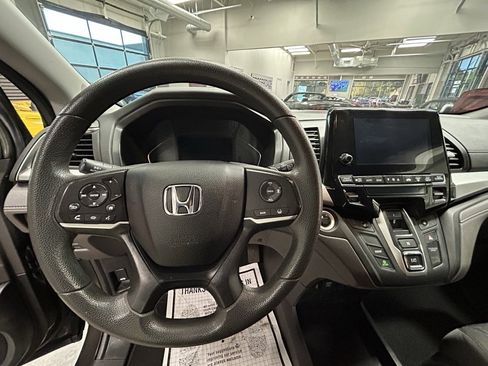 Used 2019 Honda Odyssey EX image 11