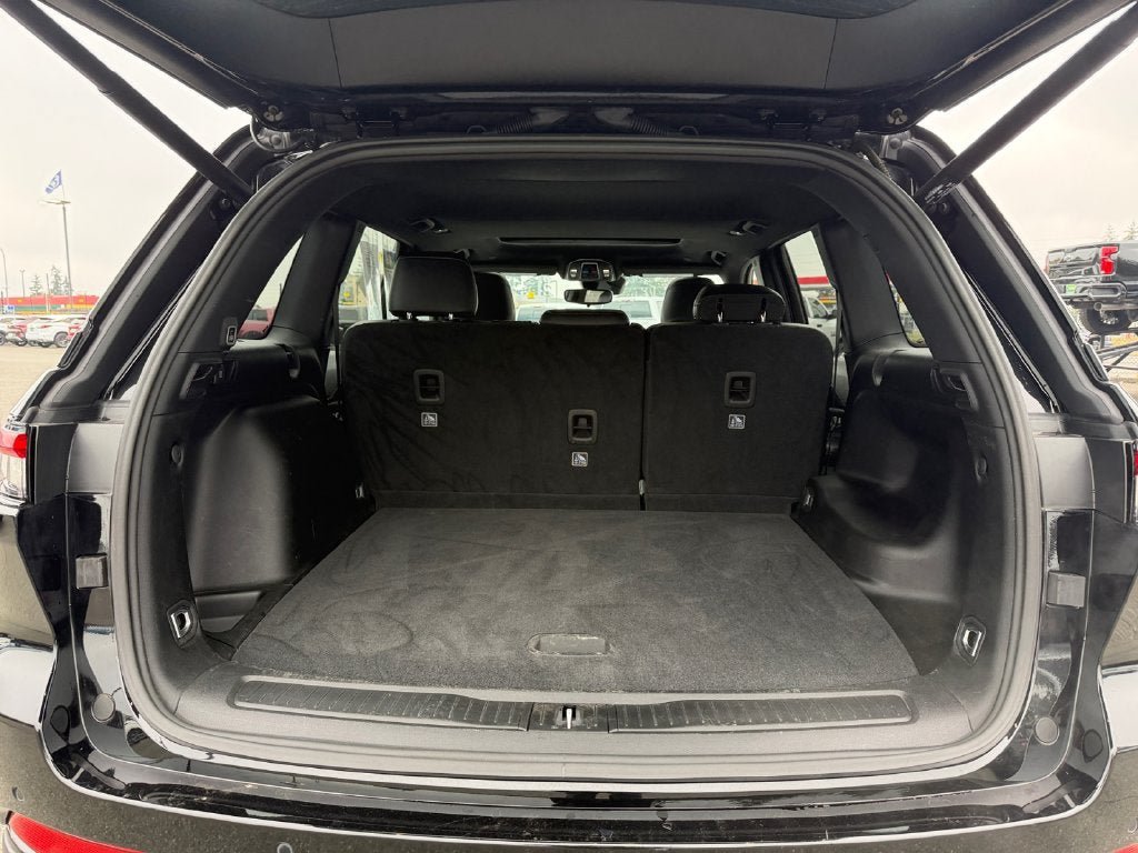 Used 2023 Jeep Grand Cherokee Altitude AWD/4WD image 22