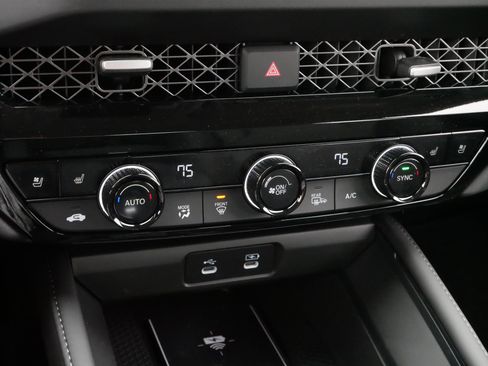 Certified 2025 Honda Accord Touring image 23