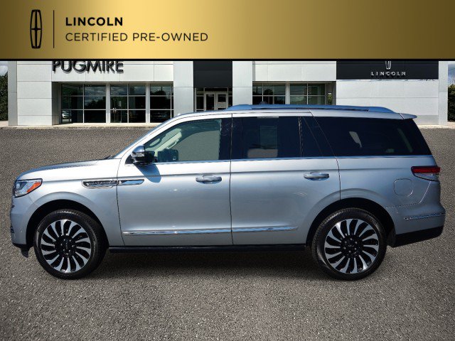 Certified 2024 Lincoln Navigator Black Label AWD/4WD image 4