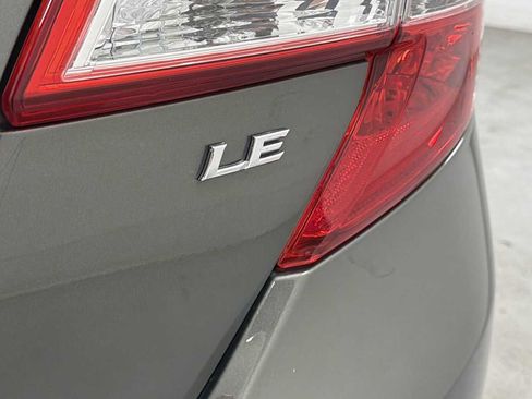 Used 2014 Toyota Camry LE FWD image 26