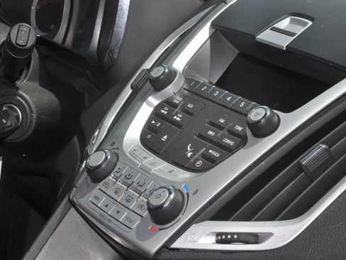 Used 2011 GMC Terrain SLE FWD image 29