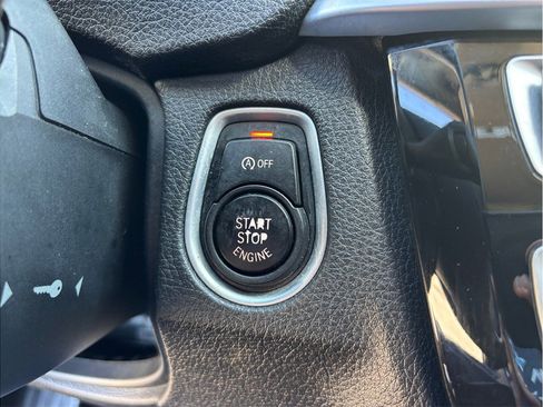 Used 2018 BMW 320i Sedan RWD image 20