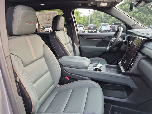 New 2026 GMC Acadia AT4 w/ Luxury Package AWD/4WD image 41