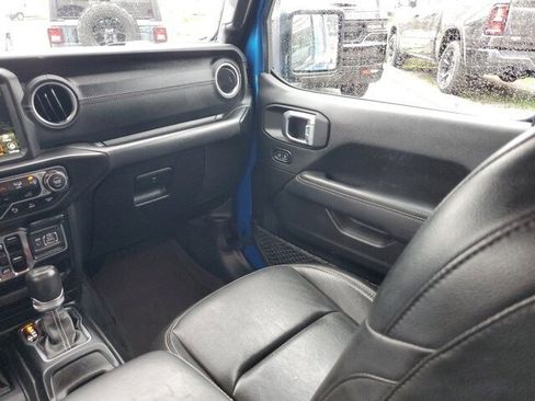 Used 2022 Jeep Wrangler Unlimited Sahara w/ Safety Group image 14