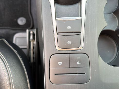 Used 2020 Ford Escape SEL FWD image 36