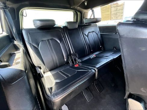Used 2019 Ford Expedition Max Limited AWD/4WD image 28