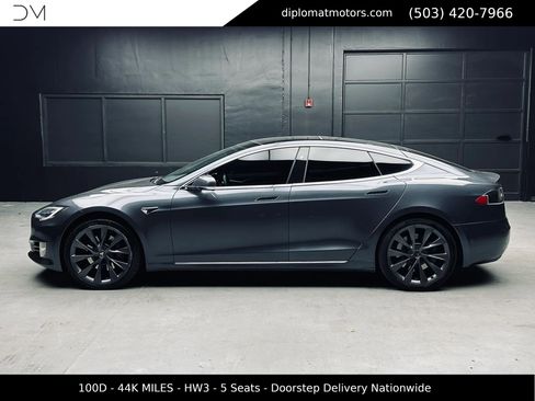Used 2018 Tesla Model S 100D AWD/4WD image 4