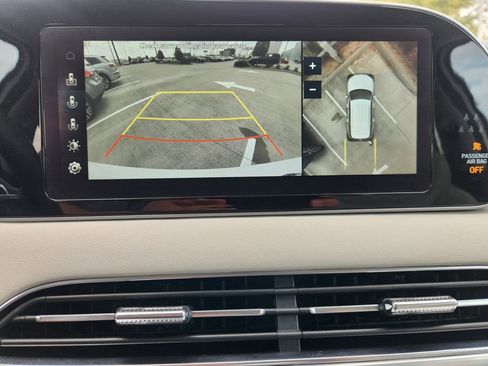Used 2022 Hyundai Palisade Calligraphy image 17