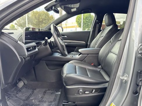 Used 2024 Cadillac XT4 Premium Luxury image 21