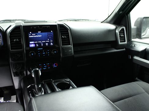 Used 2019 Ford F150 XLT w/ Equipment Group 302A Luxury image 20