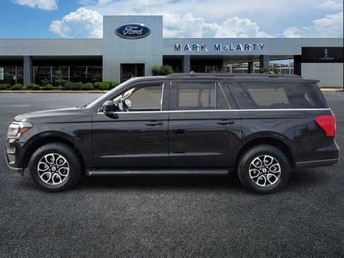 Used 2024 Ford Expedition Max XLT image 2