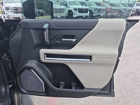 New 2026 GMC Hummer EV 4x4 Crew Cab image 36