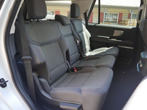 Certified 2025 Ford Expedition Active AWD/4WD image 25