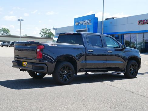 Used 2023 Chevrolet Silverado 1500 Custom w/ LPO, Dark Essentials Package AWD/4WD image 7