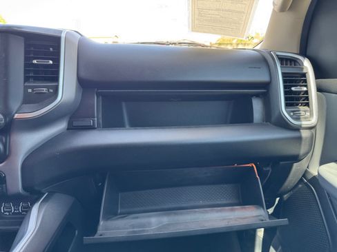 Used 2019 RAM 1500 Big Horn RWD image 24