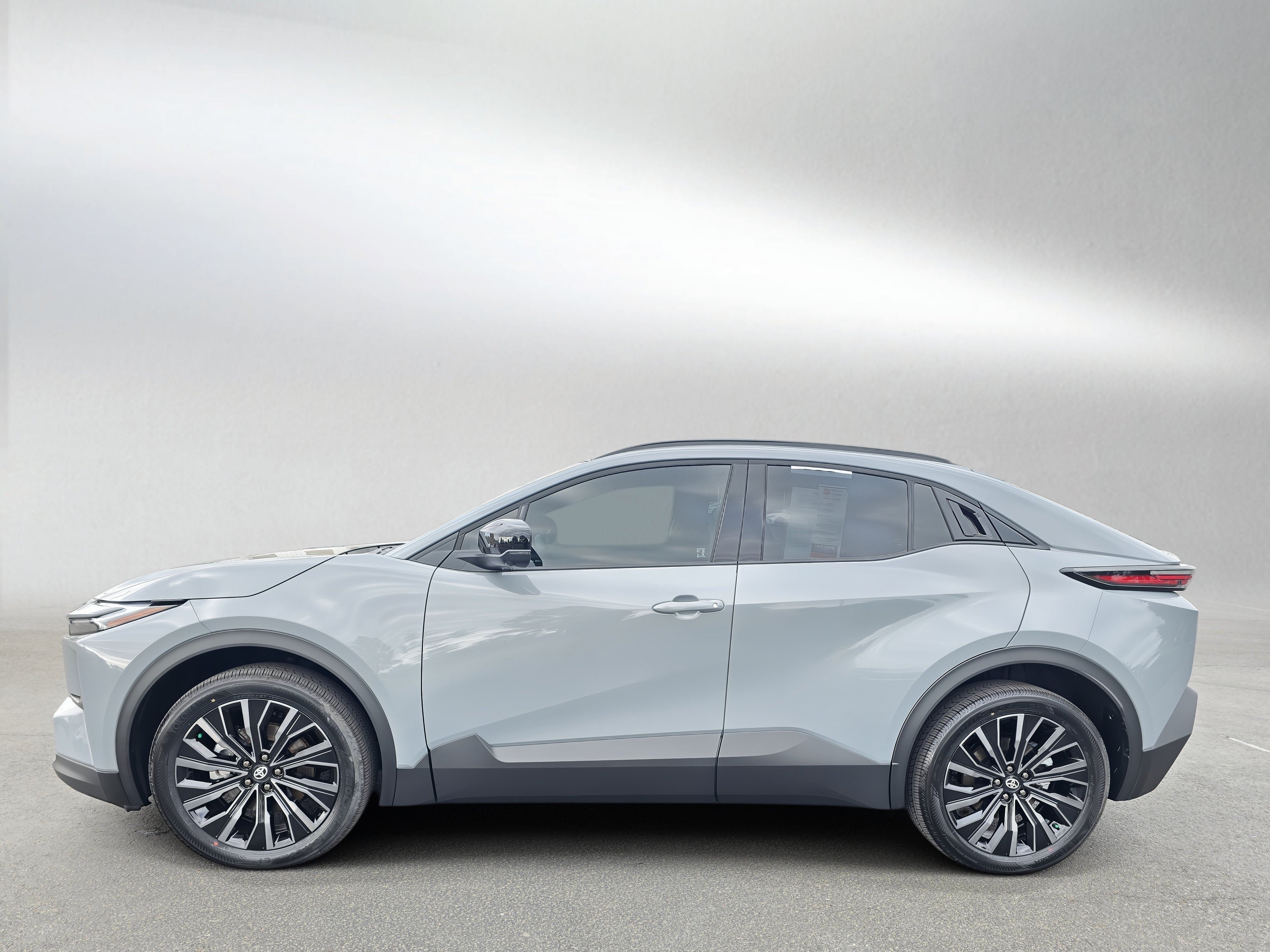 Certified 2026 Toyota C-HR AWD/4WD image 2