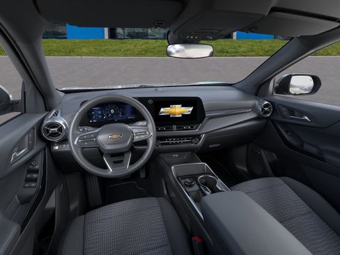 New 2026 Chevrolet Equinox LT image 4